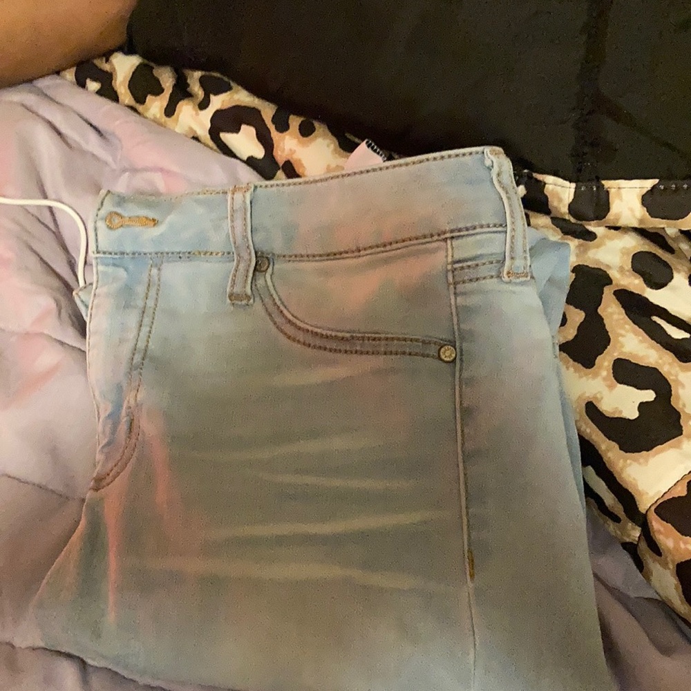 Celebrity pink size 5/27